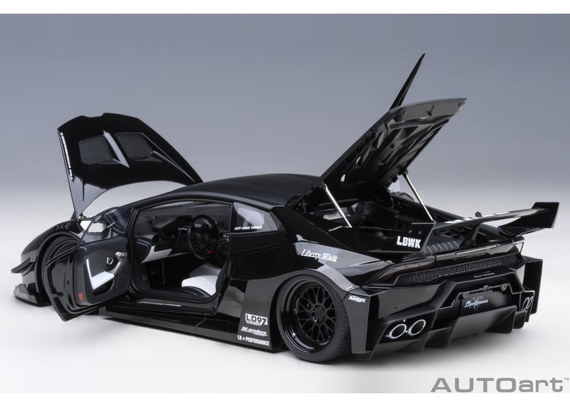 AUTOart 1/18 リバティーウォーク LB‐シルエット ワークス