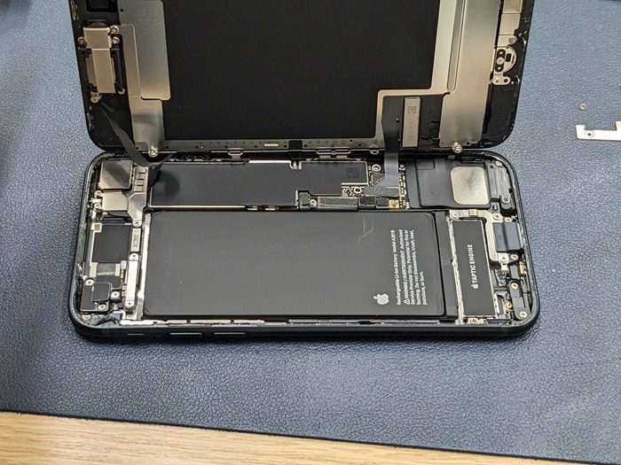 岡崎市】iPhone SE 第3世代 SE3 ホームボタン修理 まちスマ岡崎店