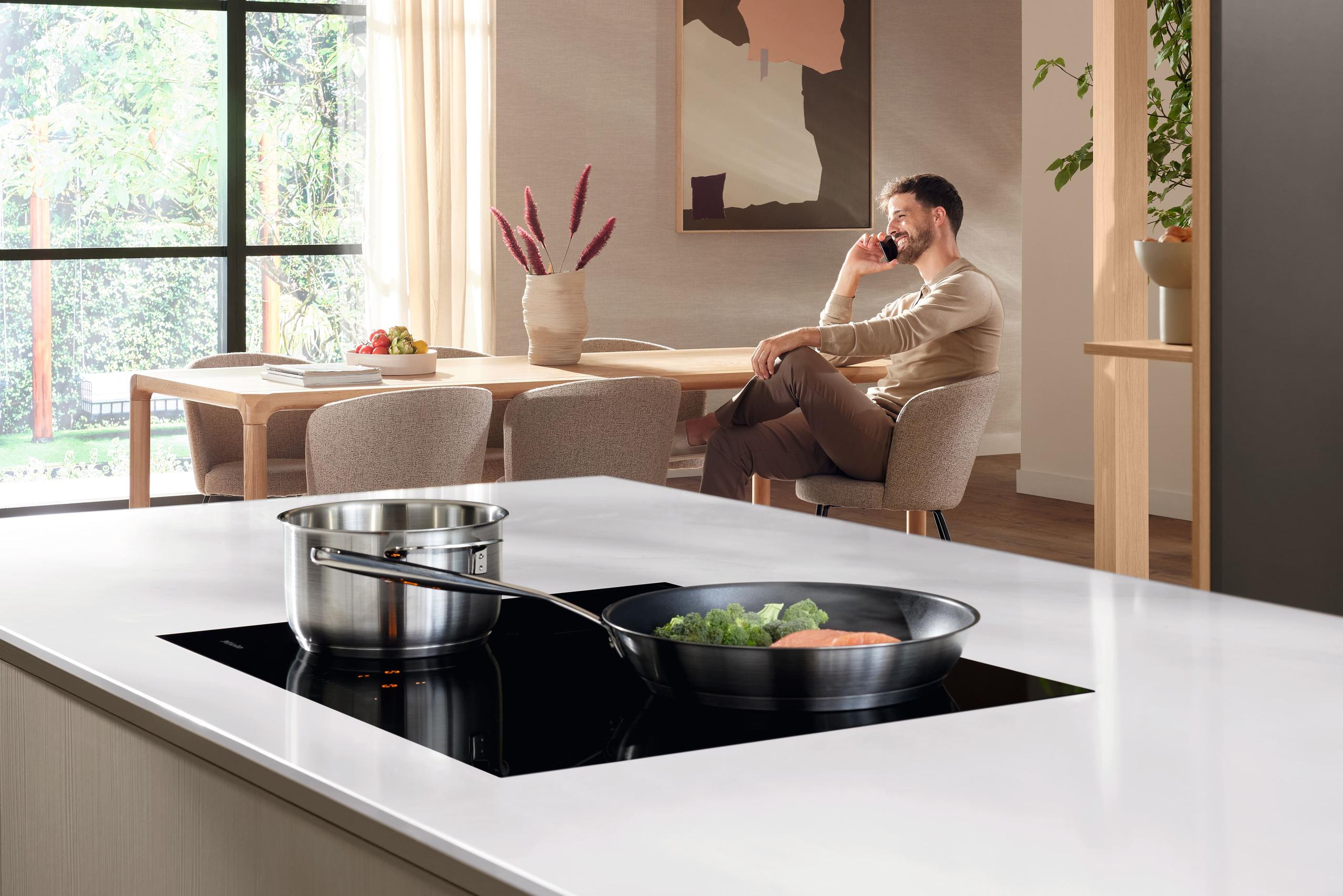 Miele by KM6365 - KM 6365 - Induction Cooktop with PowerFlex