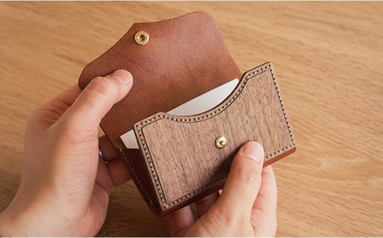 木×革 カードケース 茶色 木製 革製品 名刺入れ 名刺ケース カード入れ