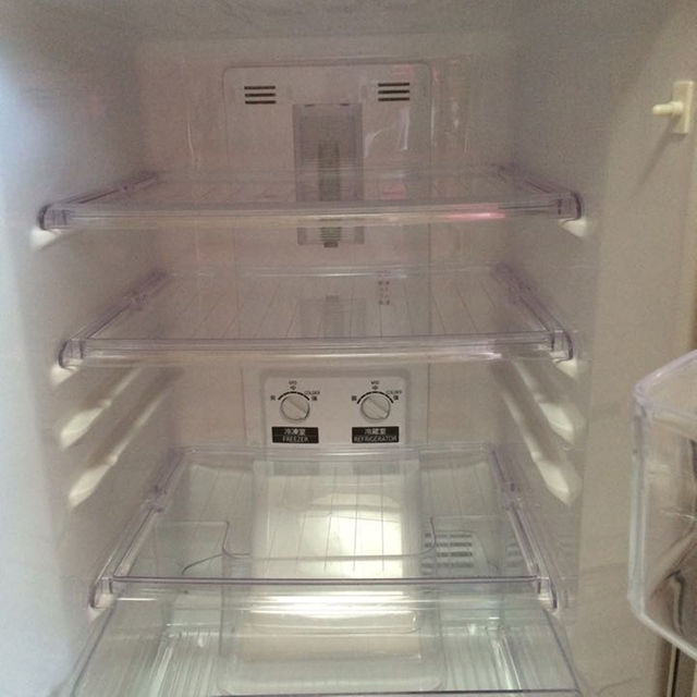 三菱電機 - 三菱ノンフロン冷蔵庫MR-P15W-B形 製造日2013の通販 by