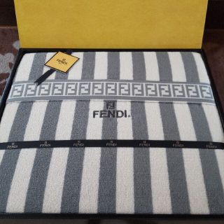 FENDI（タオルケット）のフリマアイテム一覧