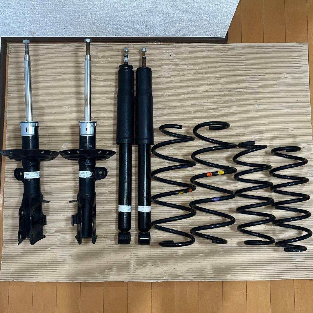 ホンダ - ホンダGB5フリード純正サスセット1台分 51610-TDK-J040-M1の