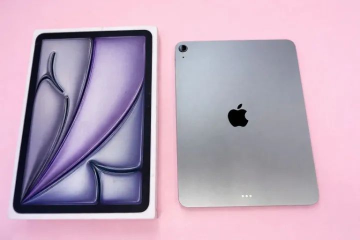 iPad AIR 11-inch (m3) WIFI 128gb - NOVISSIMO - Tablets e E-Readers