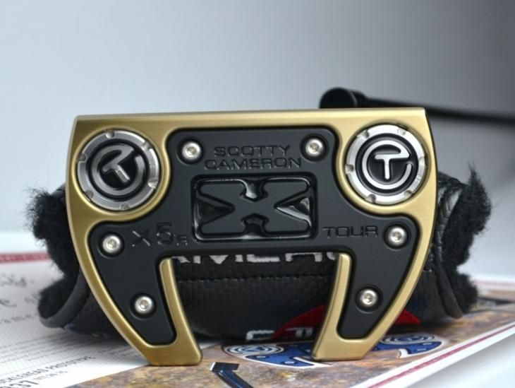 スコッティキャメロン ツアーパター FUTURA X5R KNUCKLEHEAD chromatic