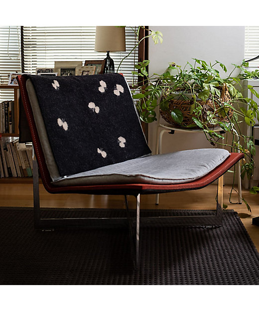 ウールハーフブランケット CHOUCHO ブラック | KLIPPAN