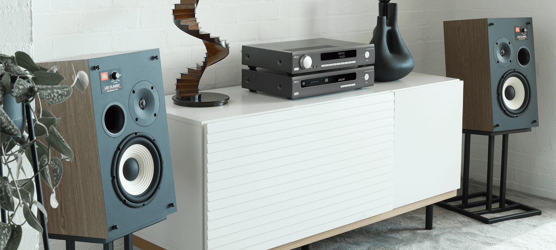 2ウェイ8インチ(200mm)ブックシェルフ型スピーカー