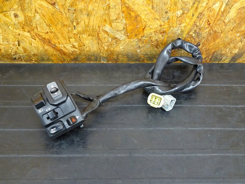 250423】ZX-25R SE(ZX250E-A18)◇ ハンドルスイッチ左 スイッチ