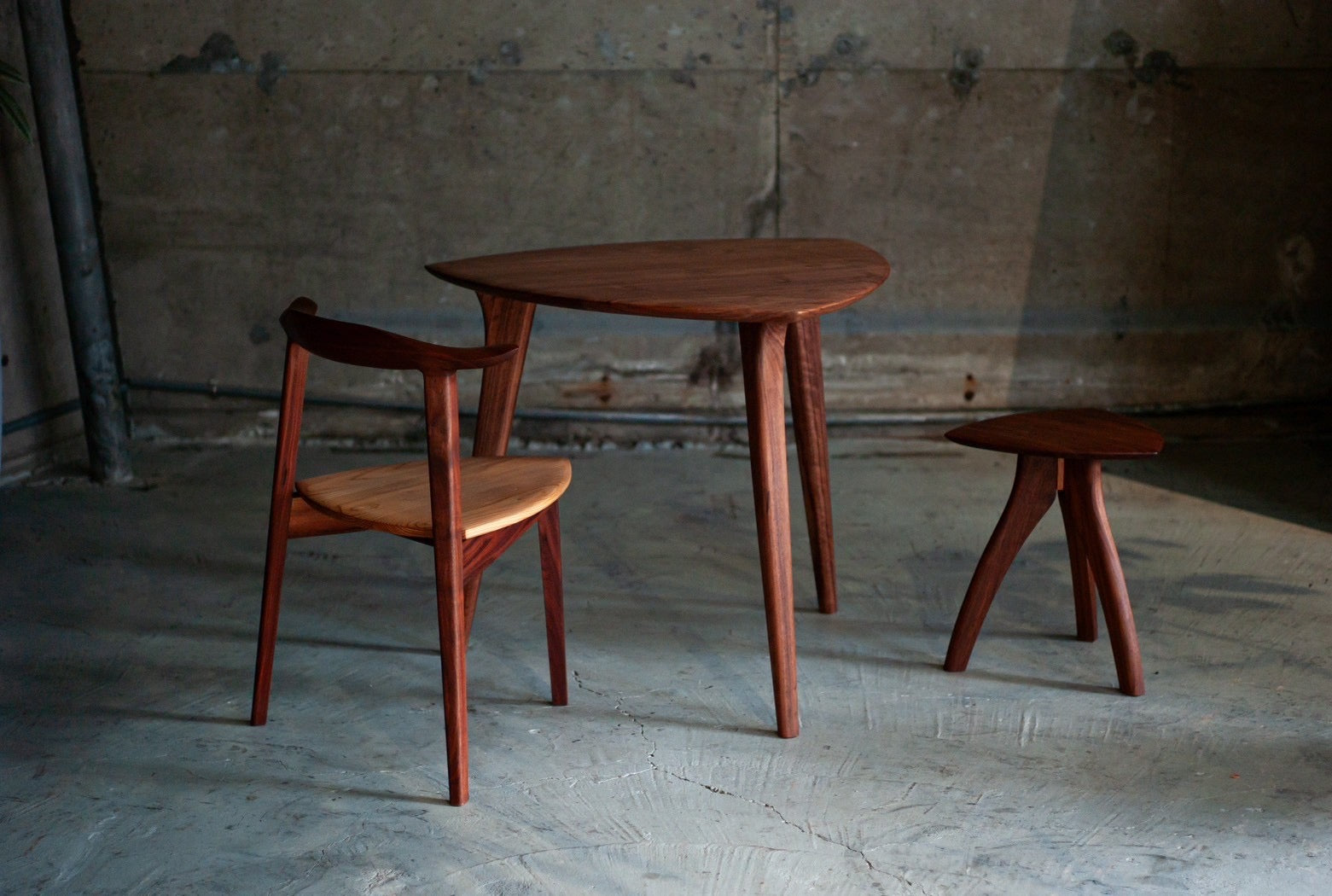 サイドテーブル・ナイトテーブル・ローテーブル KOMA pick table stool