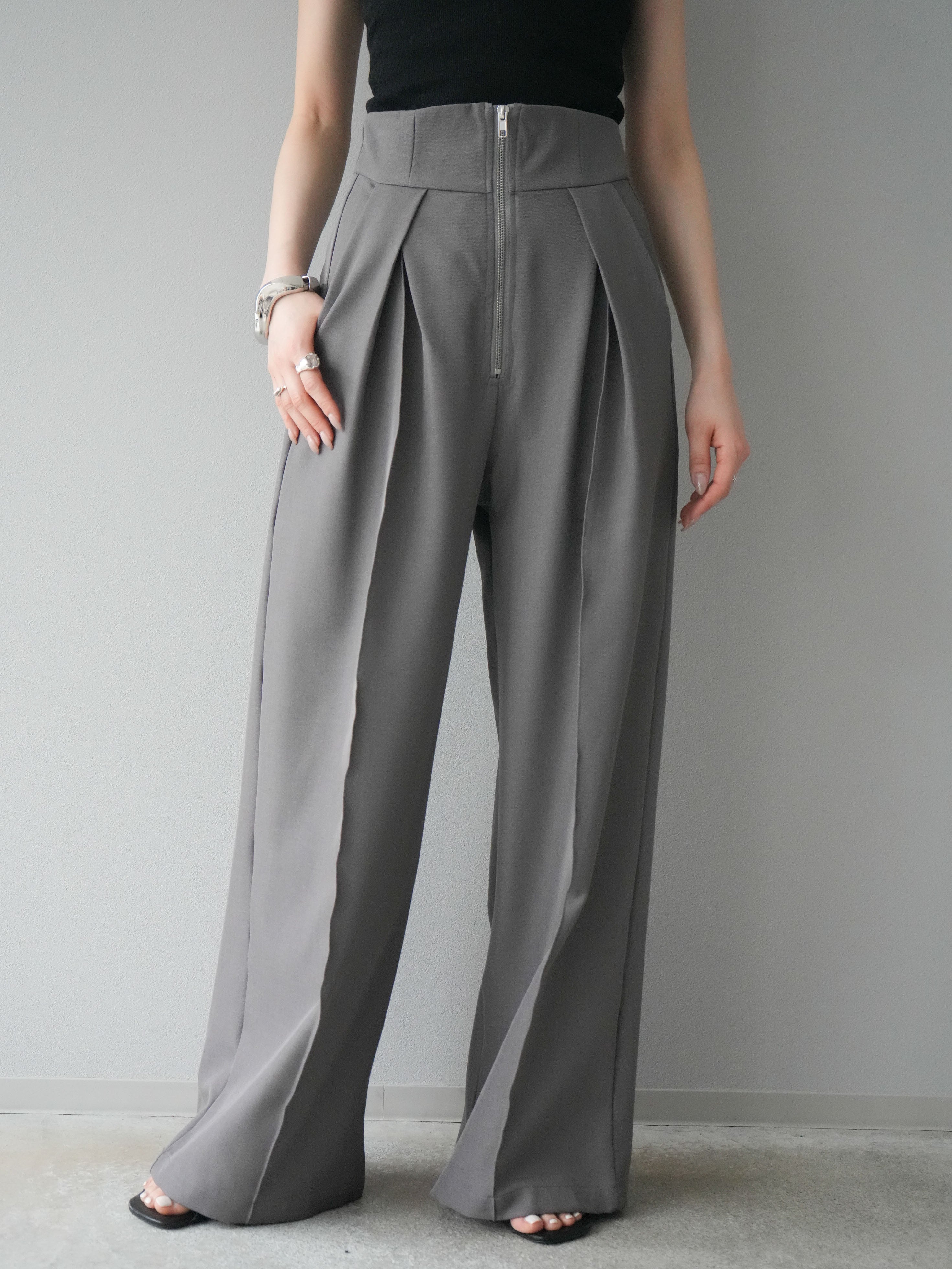 予約]ジップタックワイドパンツ/グレー – Lumier