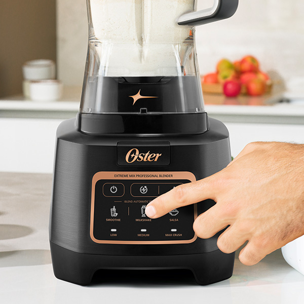 Extreme Mix Professional Kitchen Blenders | Oster