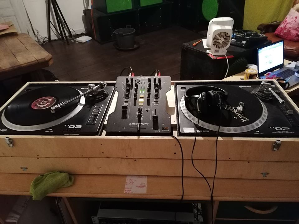 TT 02 - Gemini DJ TT 02 - Audiofanzine