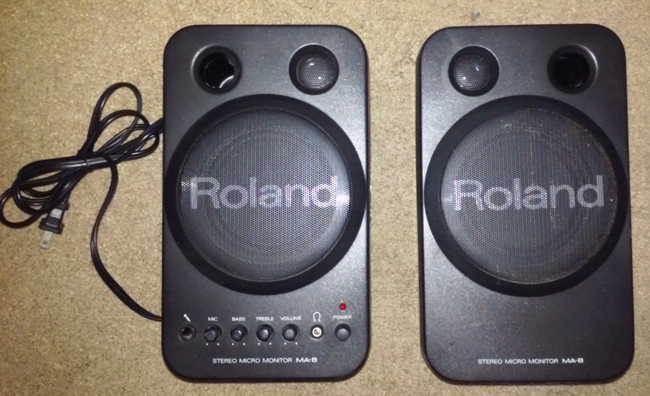 Roland MA-8 Black Stereo Micro Monitors [ROLAMA-8b] - $60.00 : The