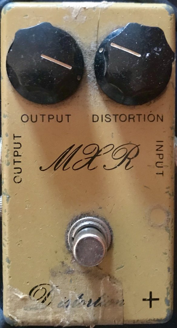 MXR Distortion + Script - Pedal on ModularGrid