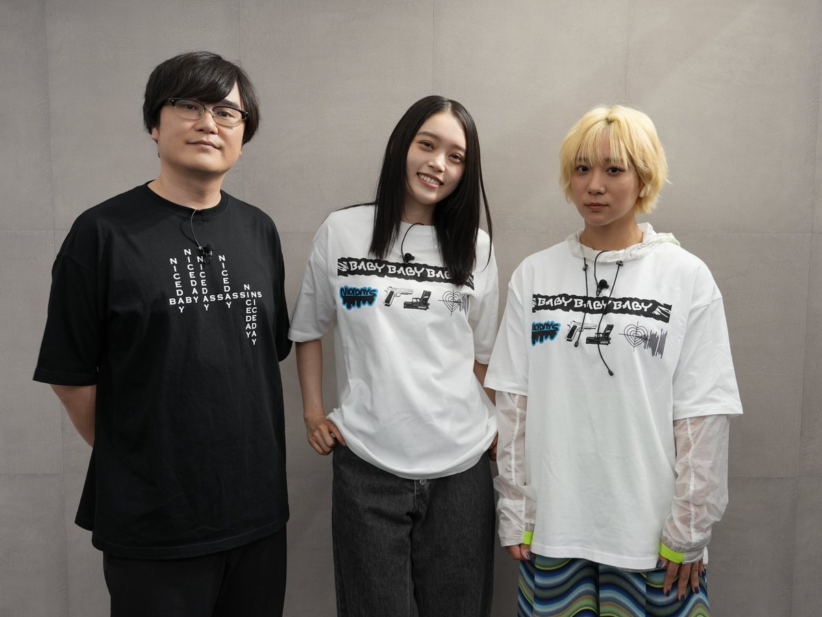 グッズ販売もはじまりました！ 左から 飛永さんL、あかりちゃんS、伊澤