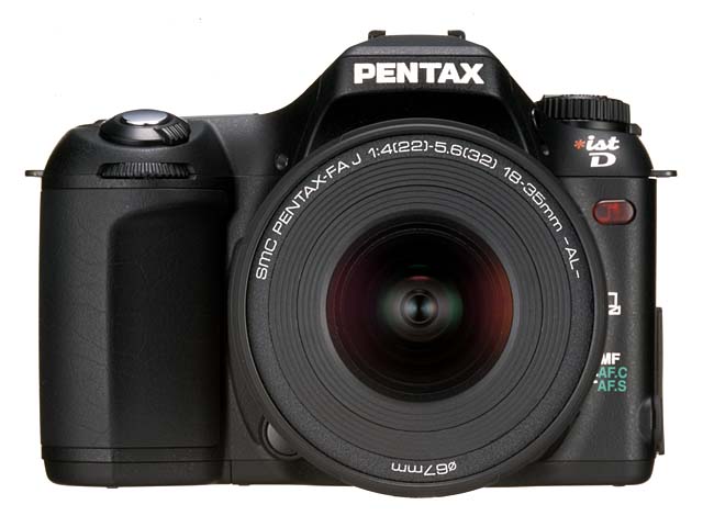 ペンタックス、レンズ交換式デジタル一眼レフカメラ「*ist D」