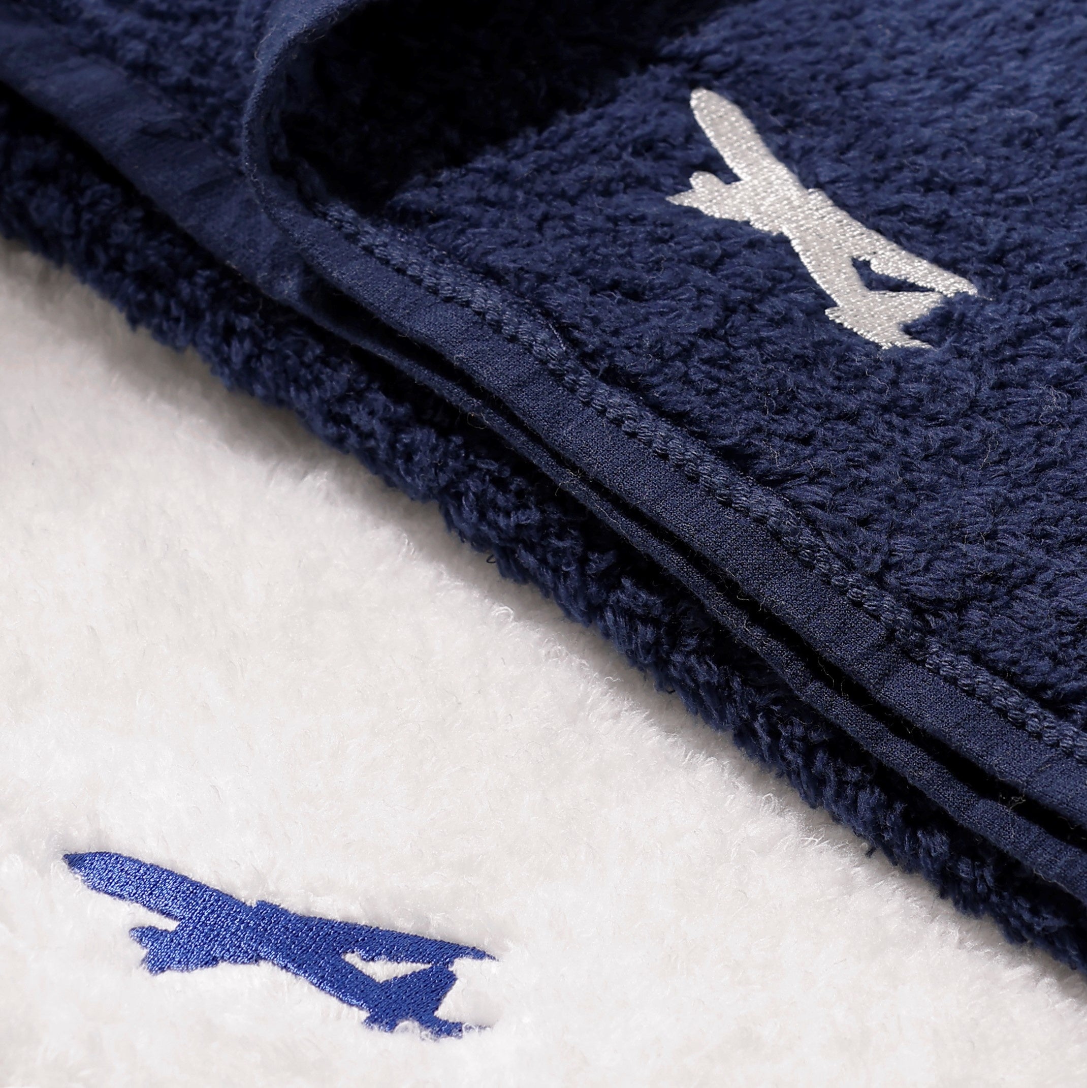 UCHINO』×『ANA』コラボタオルが登場！ | 内野株式会社のプレスリリース