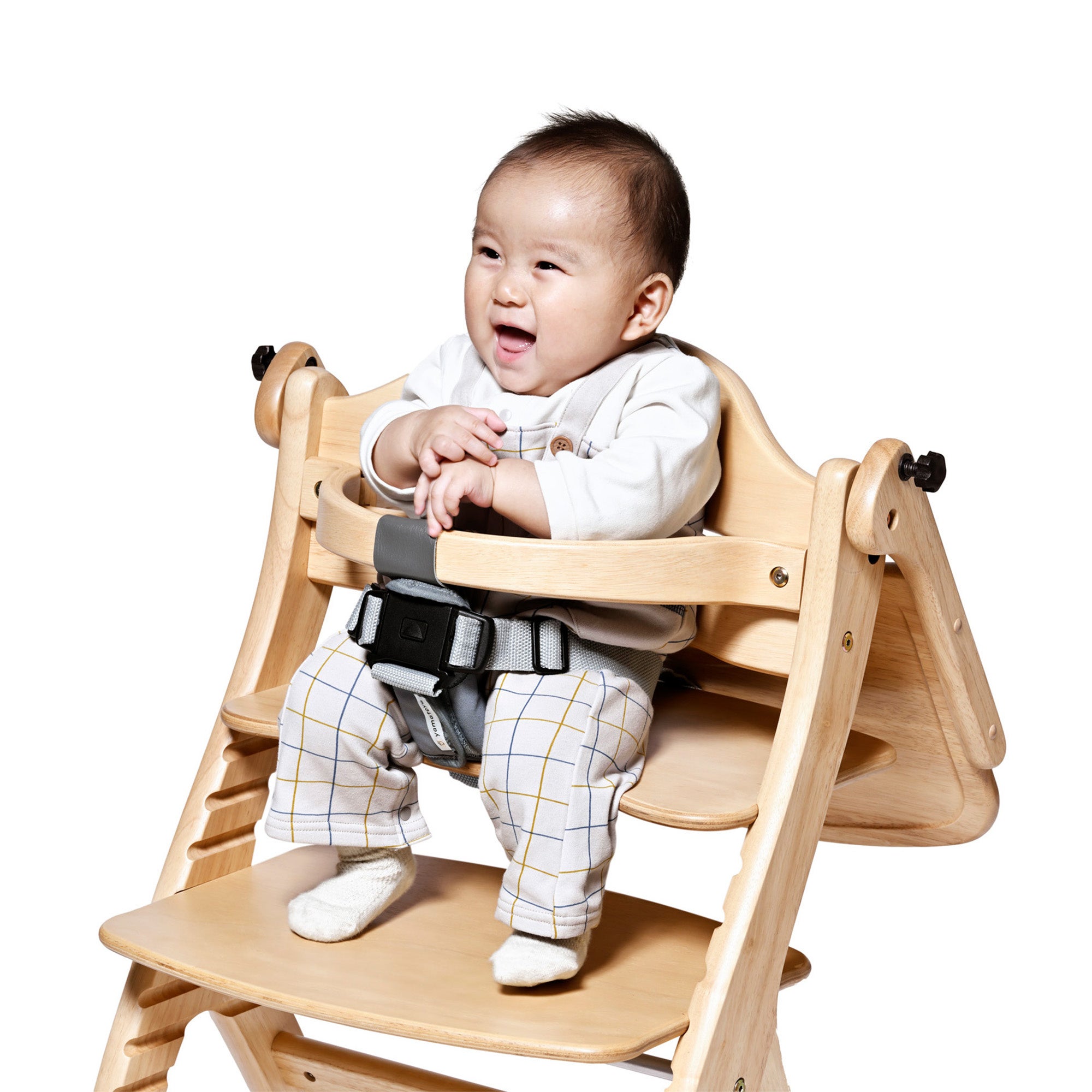 すくすくチェア(sukusuku) 使いやすく、大人まで使えるベビーチェア