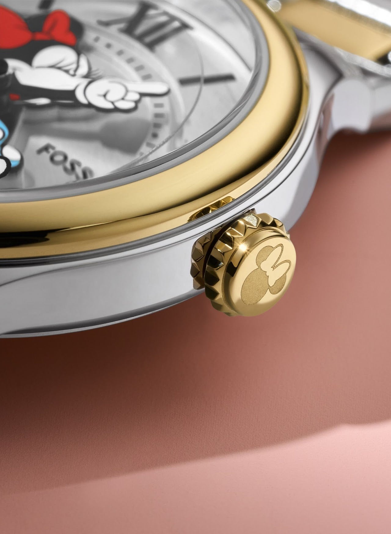 フォッシルより、ディズニー x フォッシル ミニーマウスウォッチを発売