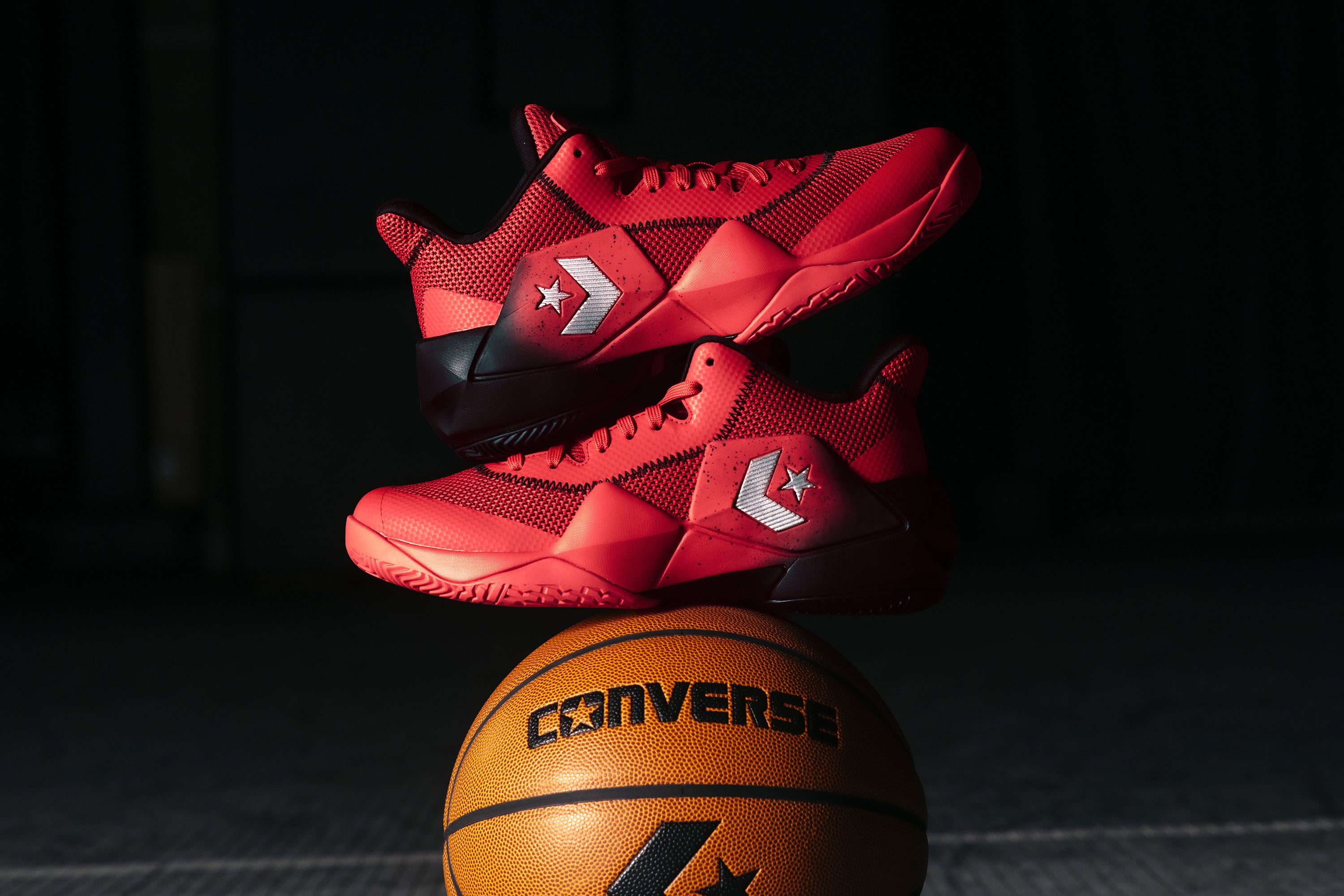 存在感際立つカラーバリエーションに注目 富樫勇樹選手着用モデル