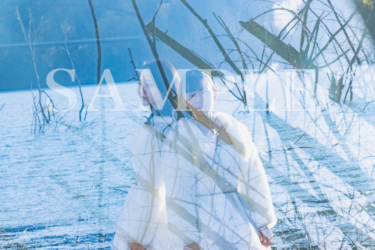 ClariS 4/6(水)発売の6thアルバム「Parfaitone」と同時発売される写真