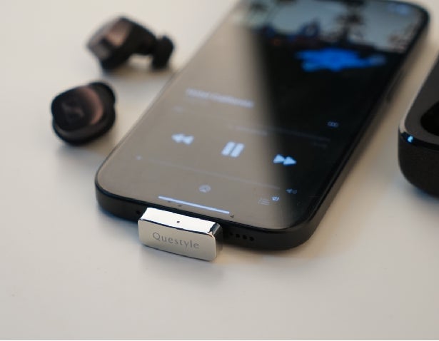 Questyle Japan、Snapdragon S5対応 QCC Dongle PROを発表 | 株式会社