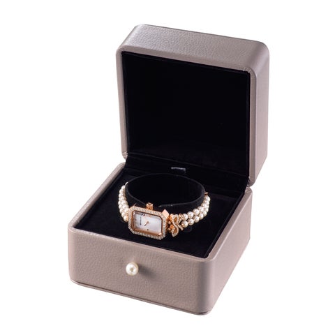 アクセサリーブランド『PechePerle（ぺシュペール）』が11月10日に誕生