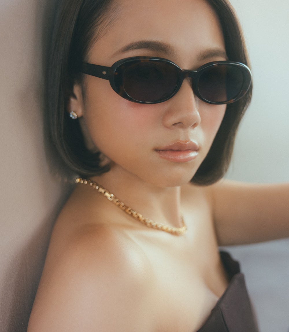 メガネブランド「Zoff」と人気モデル/クリエイター“伊原 葵”との