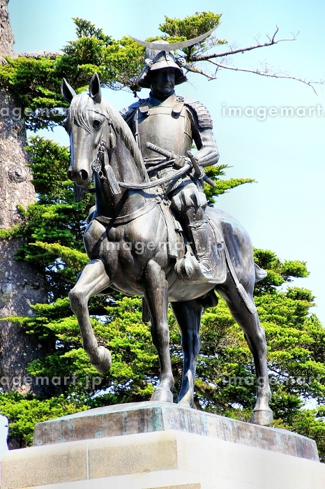 杜の都の仙台を青葉城から見守る… 『伊達政宗騎馬像』の写真素材