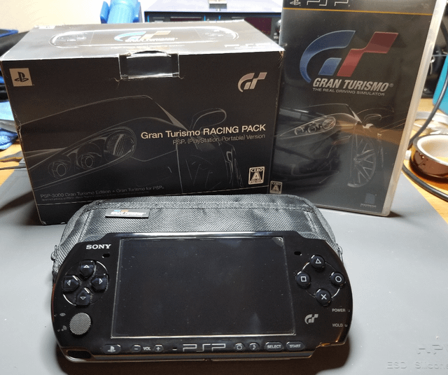 あんまり見かけないよね、これ。グランツーリスモ レーシングパック