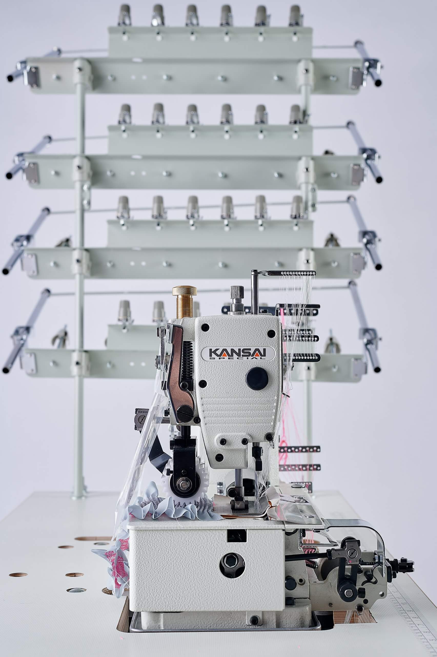 KANSAI SPECIAL DFB-1404PMD Flat-Bed 4-Needle Industrial Flat Bed Chain