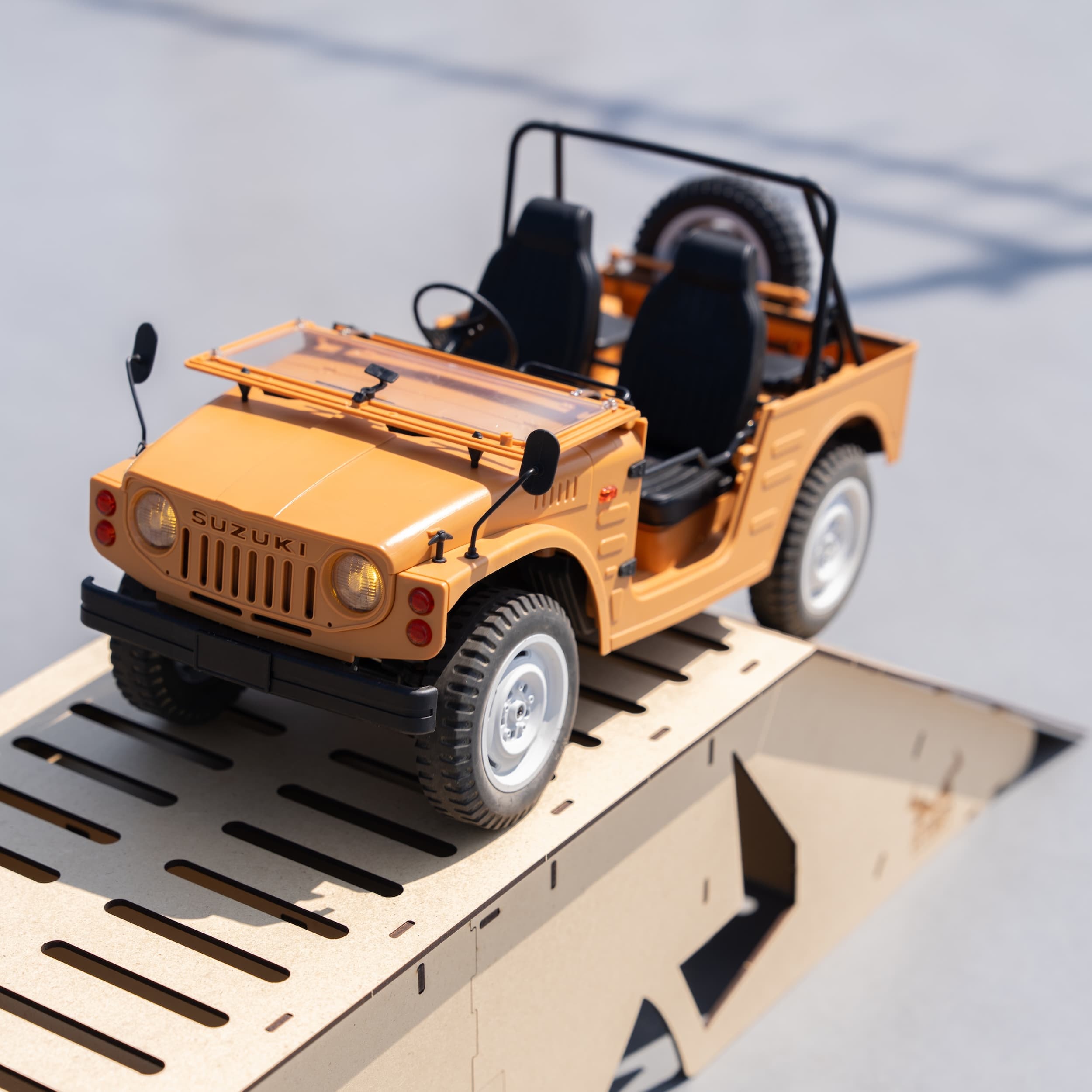 スズキ ジムニー (SJ10 1型)C84 RTR＋MDFコースセット – RAYWOOD