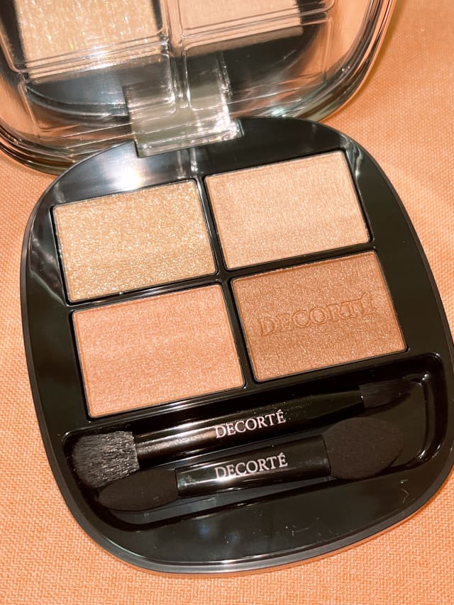 yukarinaさんの「コスメデコルテ スキンシャドウ デザイニング