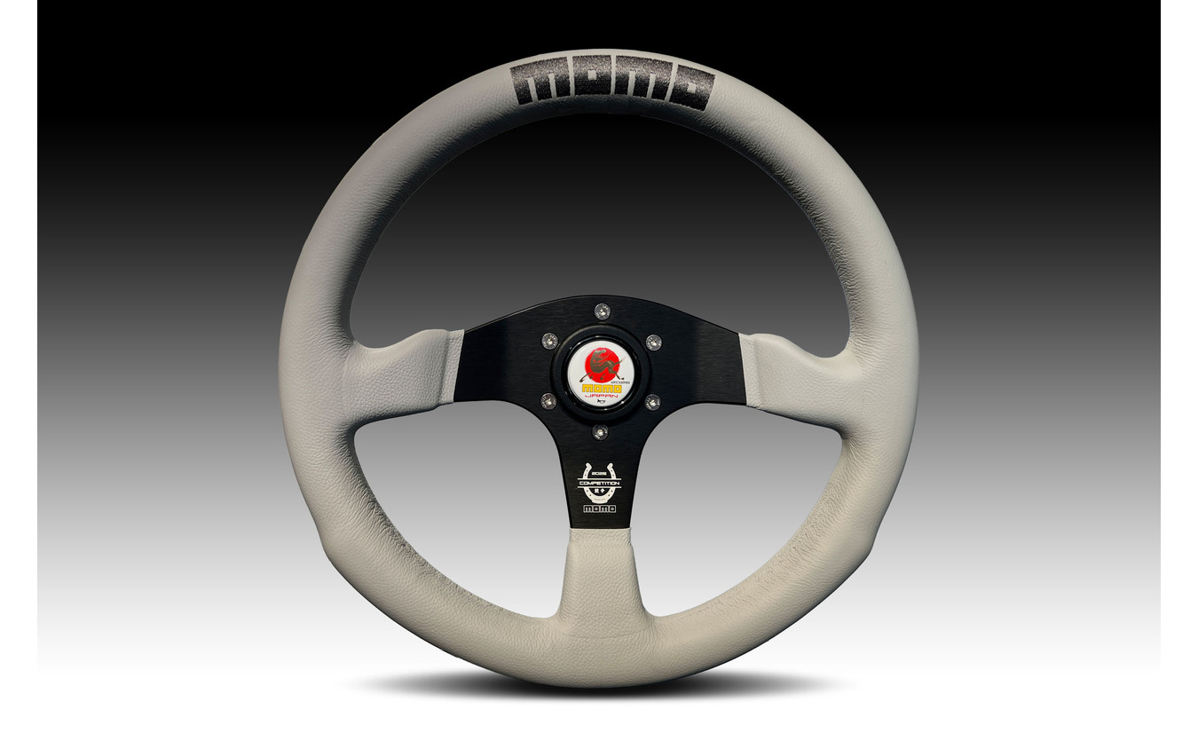 テーマは「馬」、MOMOが日本限定ステアリング「JAPAN YEAR モデル」を