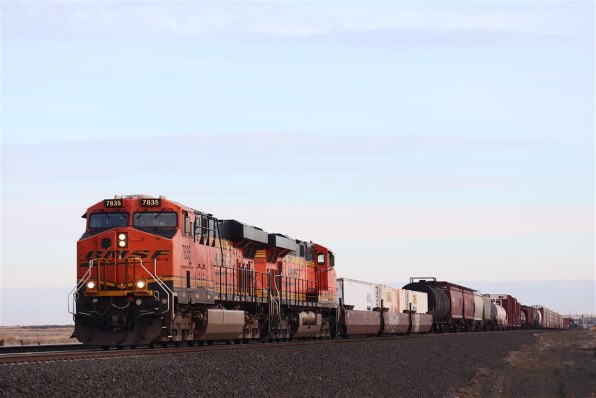 CANON EF-M55-200mm F4.5-6.3 IS STM投稿画像・動画 - 価格.com