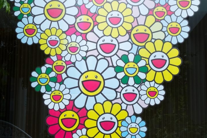 村上隆氏の「108 Flowers」がNFTで登場｜8月1日から販売開始 - | みん