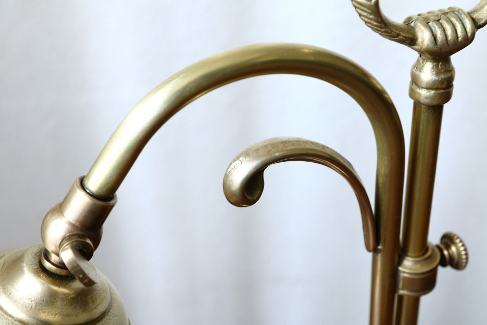 フレンチスタイル アンティークブラス&フリルシェード デスクランプ