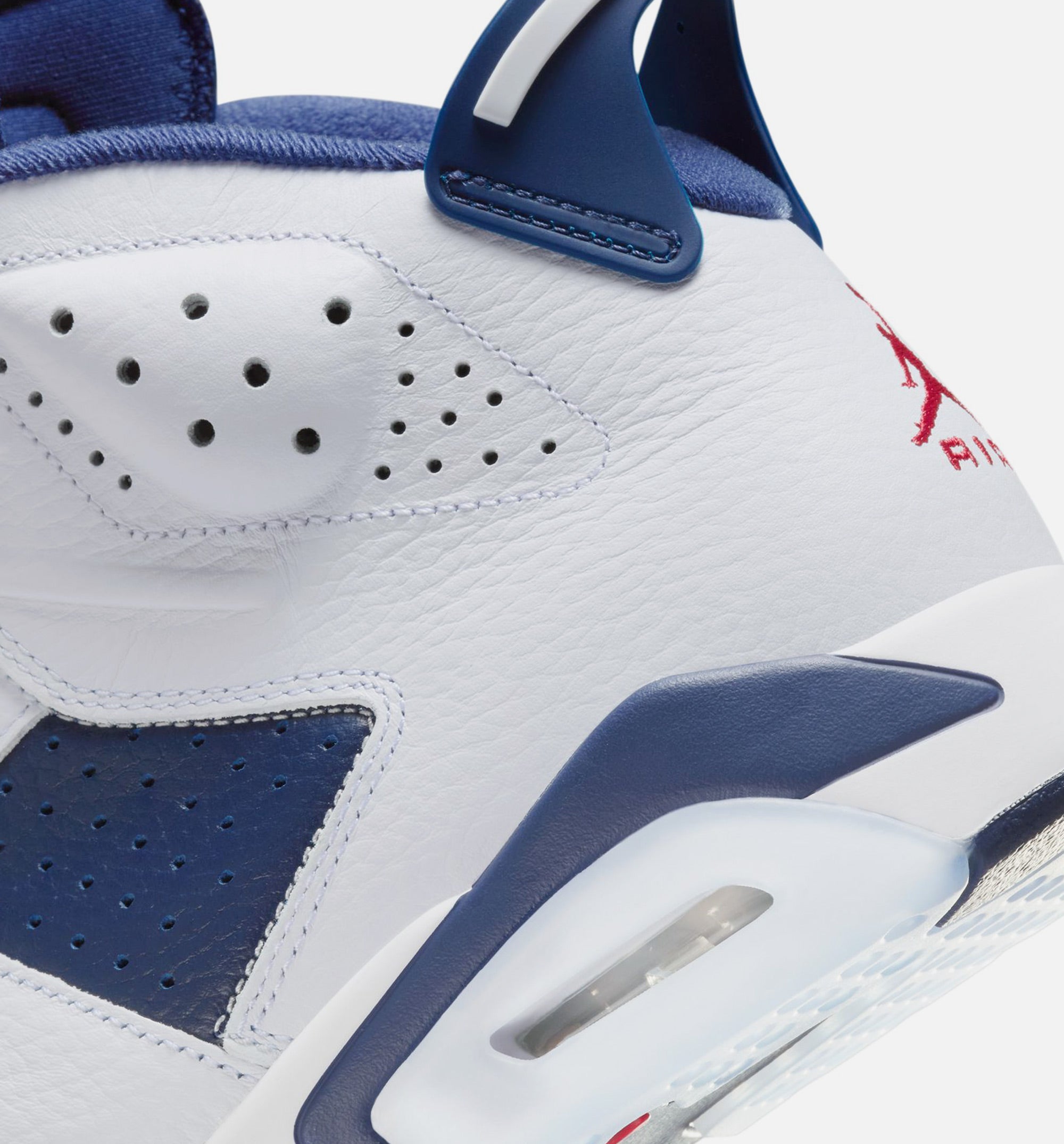 Jordan CT8529-164 Air Jordan 6 Retro White and Midnight Navy Mens