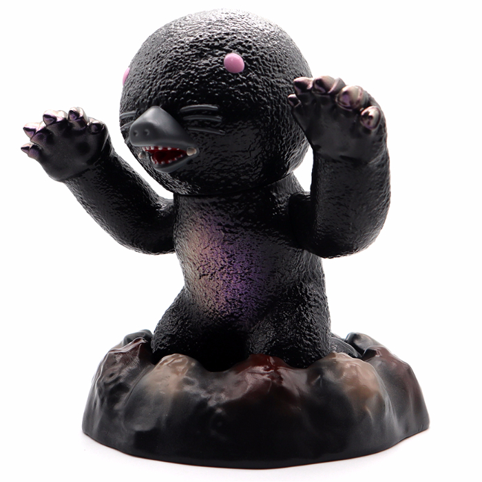 ウルトラQ』のモングラーをRAIMEIが新解釈！メタリック彩色が映える