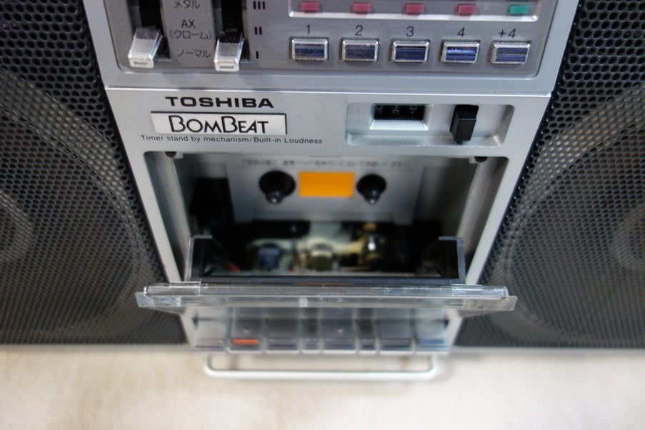 東芝 ラジカセ BOMBEAT RT-8980S | 60歳から自作真空管アンプ