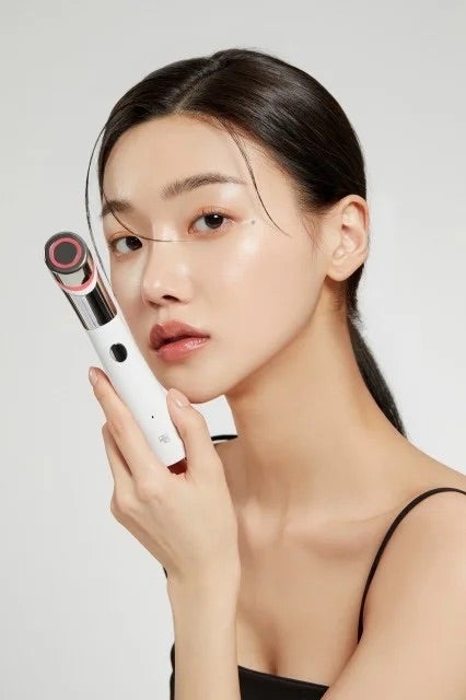 ①ダーマエアショット】セルフダーマペンの電気針版って本当？ | 【2月