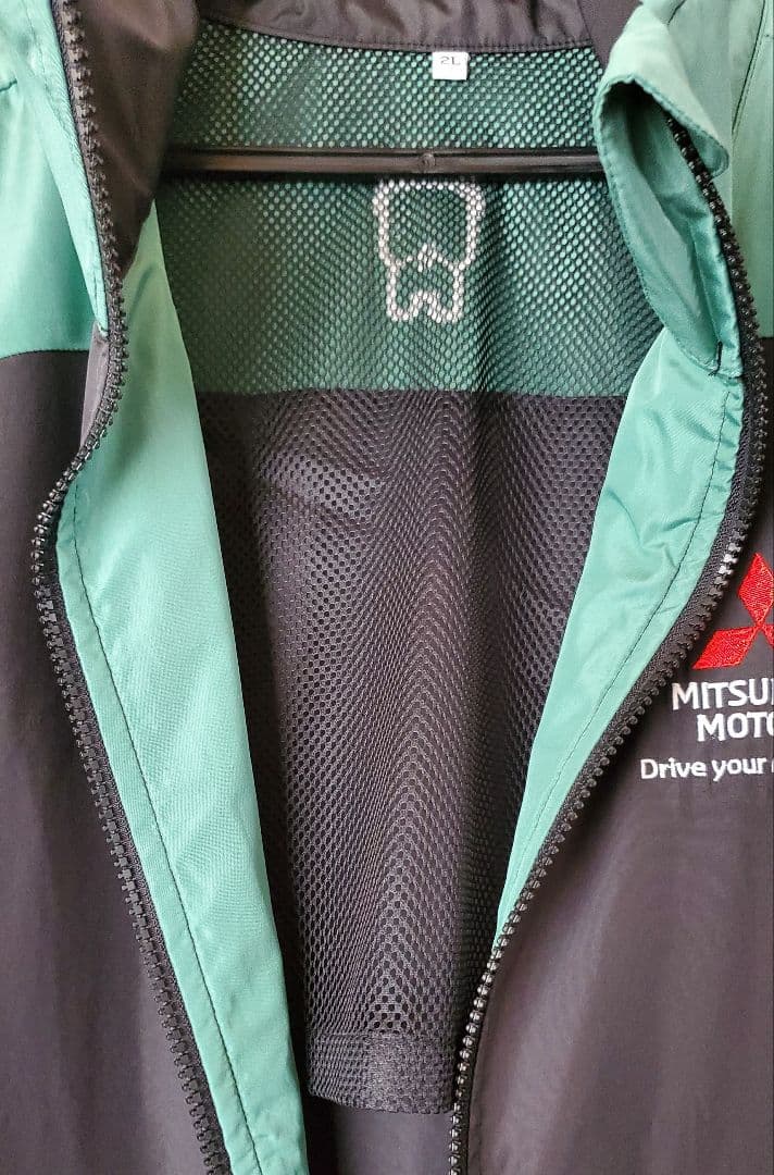 デリ丸 ウインドブレーカー 非売品2Lサイズ 新品未使用 三菱自動車