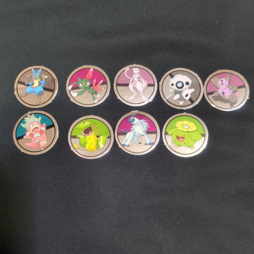 ポケモン ぎんピカ メダル 小学館 幼稚園 付録 収納缶付き249枚【希少