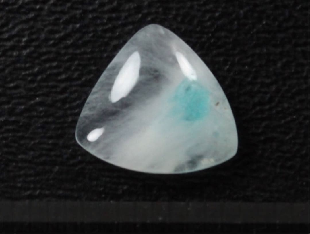 パライバトルマリンインクォーツ　1.54ct