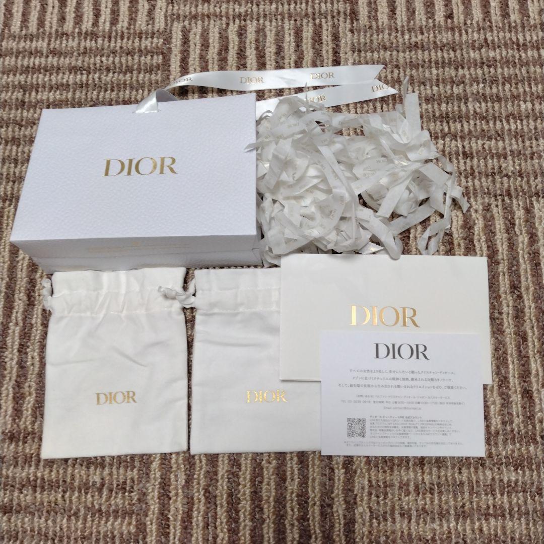 DIOR ディオールオンラインブティック ギフトセット袋2枚付き - メルカリ