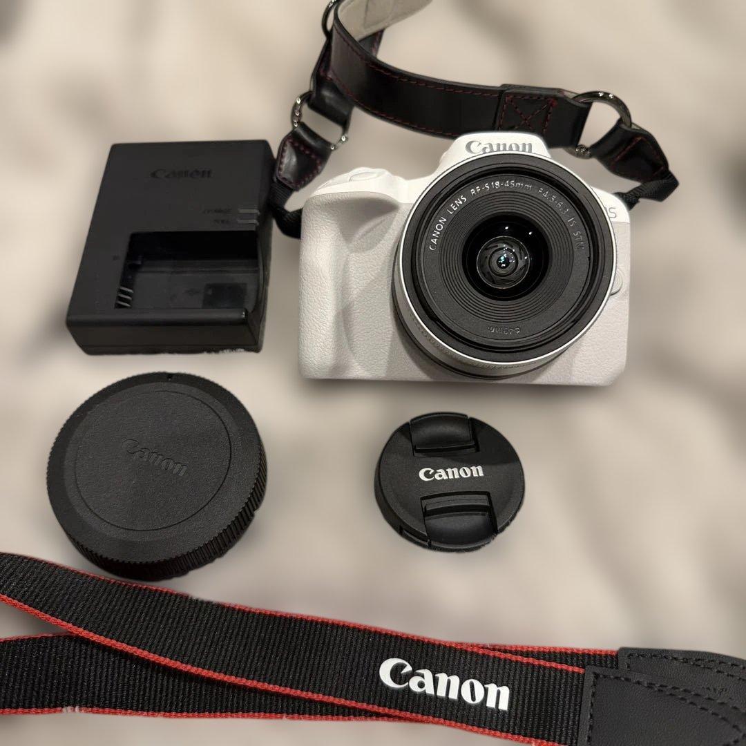 Canon EOS R50 ミラーレス レンズキット ホワイト 美品 おまけ付 Canon EOS R50 レンズキット 1年保証付 ホワイト【長崎キヤノン】[MA27