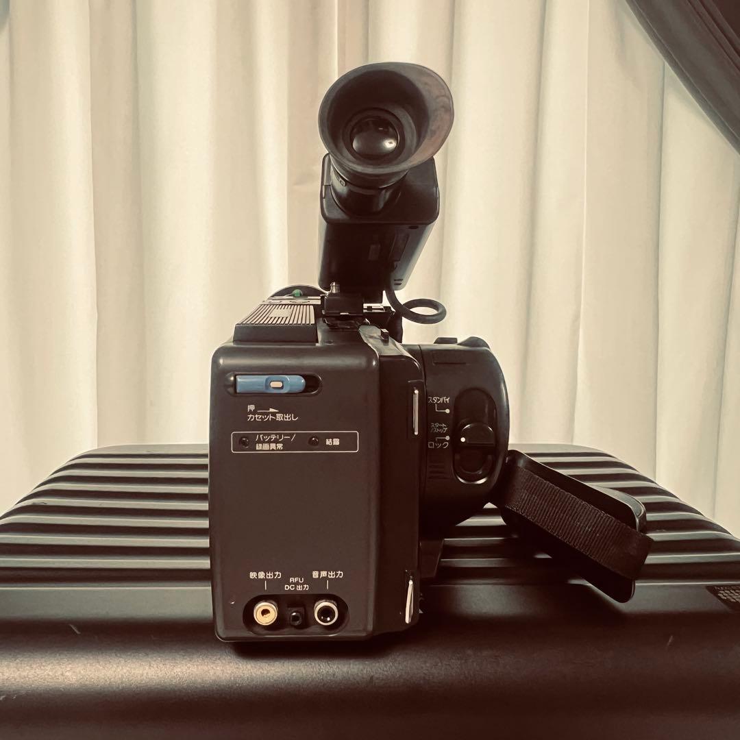SONY CCD-V50 Video8 8㎜ビデオカメラ ハードケース付き - メルカリ