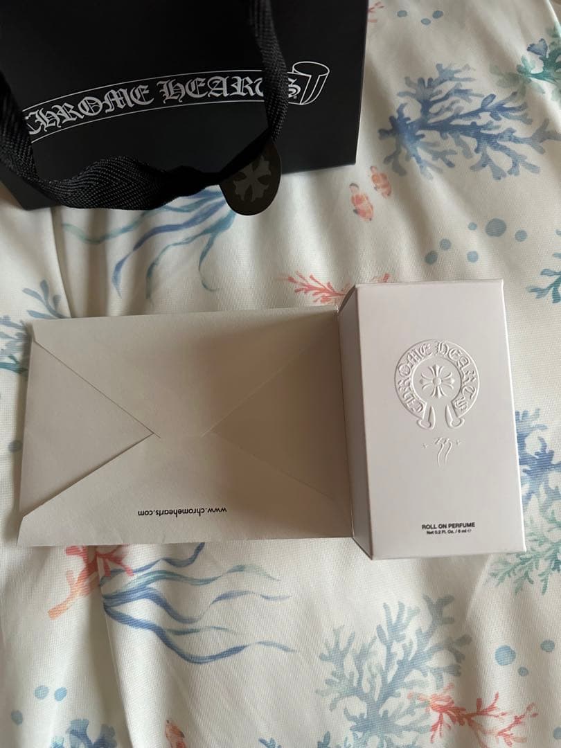 クロムハーツ 香水 ロールオン+33 未開封品 原宿店購入 - メルカリ