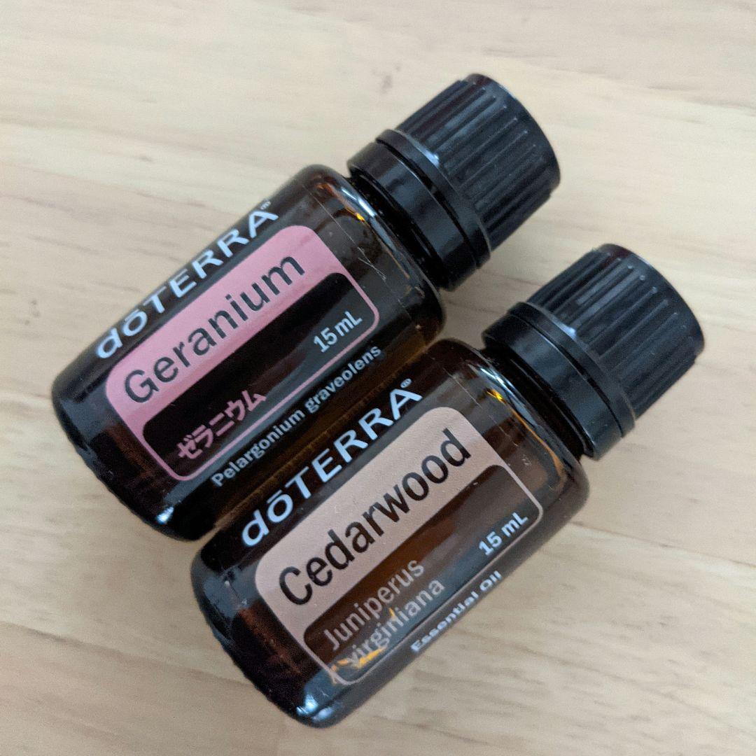 ドテラ　doTERRA 　ゼラニウム&シダーウッド15ml 　新品未開封 Amazon.co.jp: dōTERRA[ドテラ] ゼラニウム [15ml] : ドラッグストア