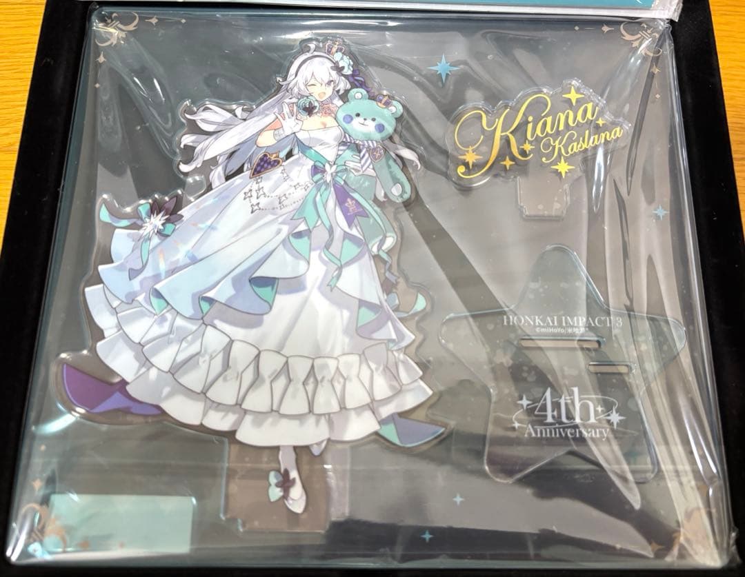 限定品】崩壊3rd 4周年記念ボックス キアナver + クリアファイル 貴重